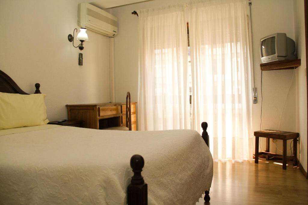 Sao Neutel Otel Chaves Oda fotoğraf